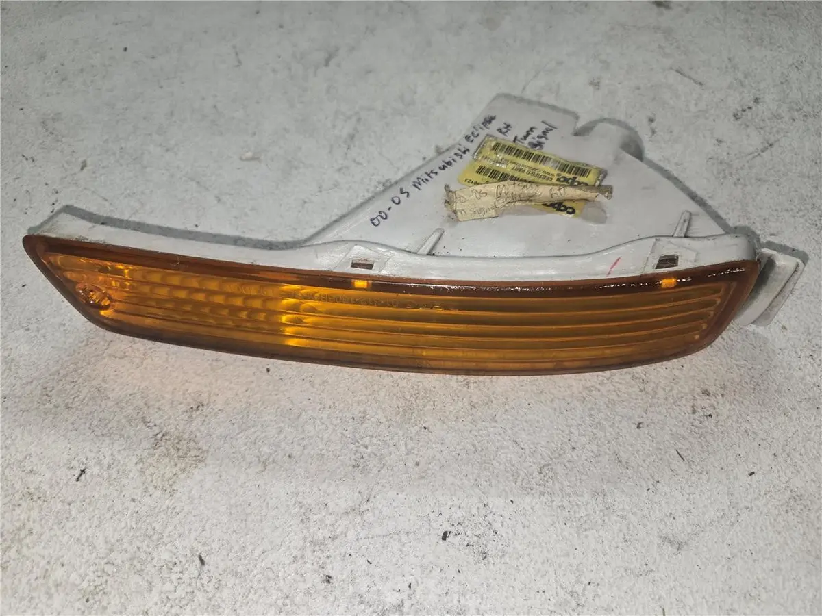 2000 - 2005 Mitsubishi Eclipses Rh Trim Signal Light Oem 1