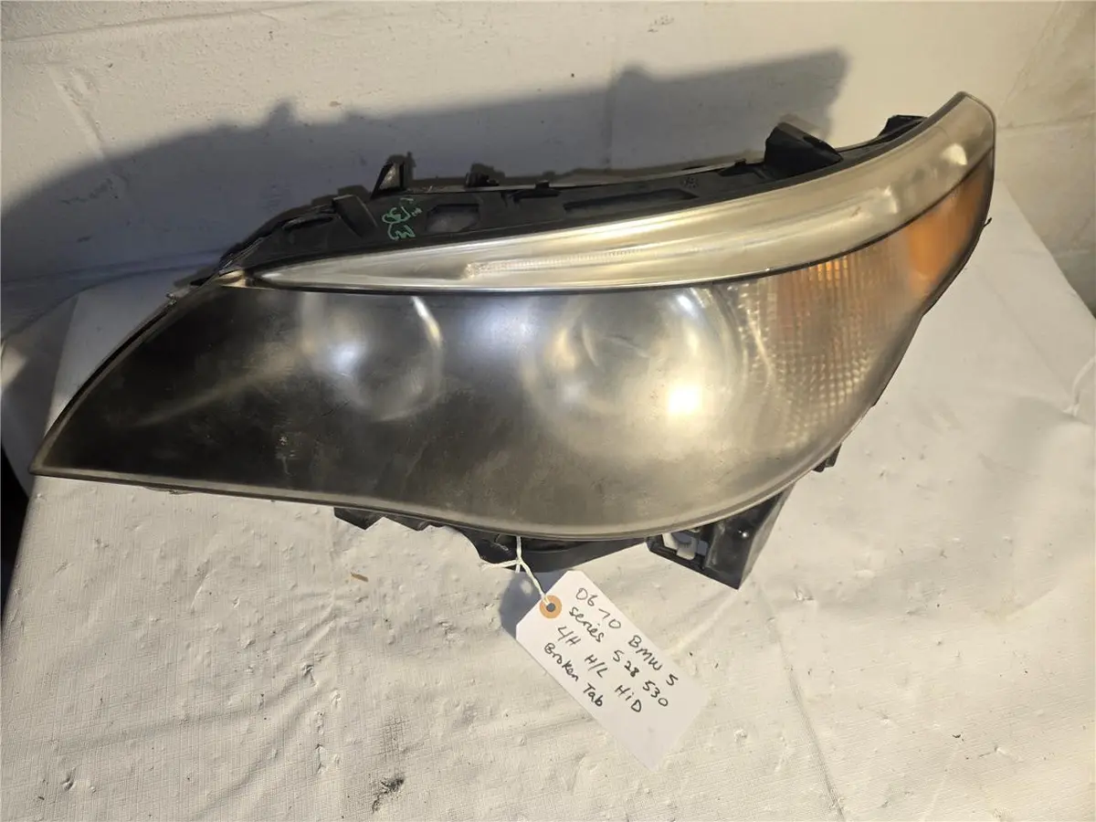 2006 - 2010 Bmw 5 Series 528 530 L/H H/L Hid, W Broken Tab 6941634 Oem 1