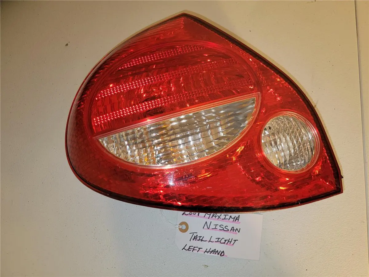 2004 - 2008 Maxima Nissan Tail Light Left Hand 220 - 63529 Oem 1