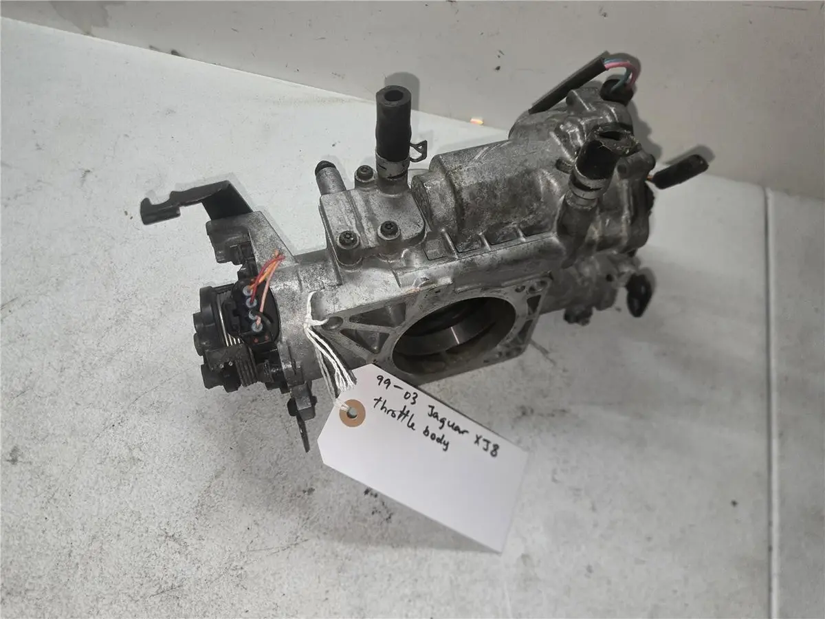 1999 - 2003 Jaguar Xj8 Throttle Body  Xw939e926ae, 198500 3250 Oem 1