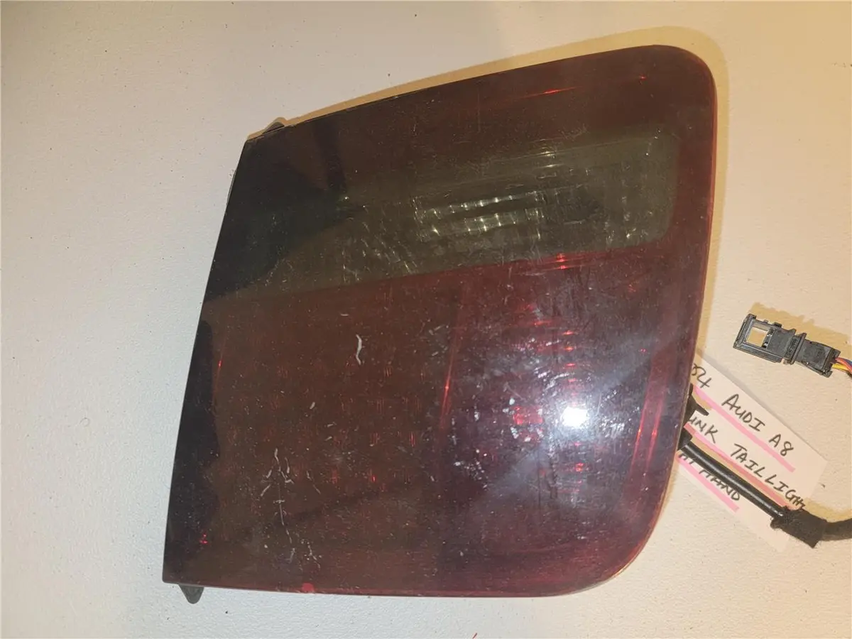 2004 - 2007 Audi A8 Truck Tail Light Right Passenger Side 4E0945094d Oem 1