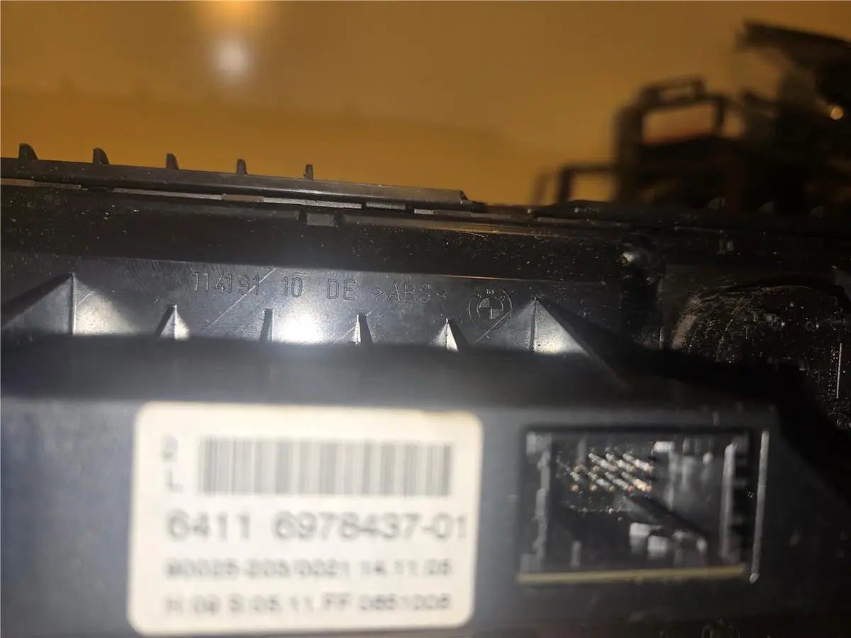 Bmw 6 E63 E64 2005 Cd/Dvd Changer 65126956939 1