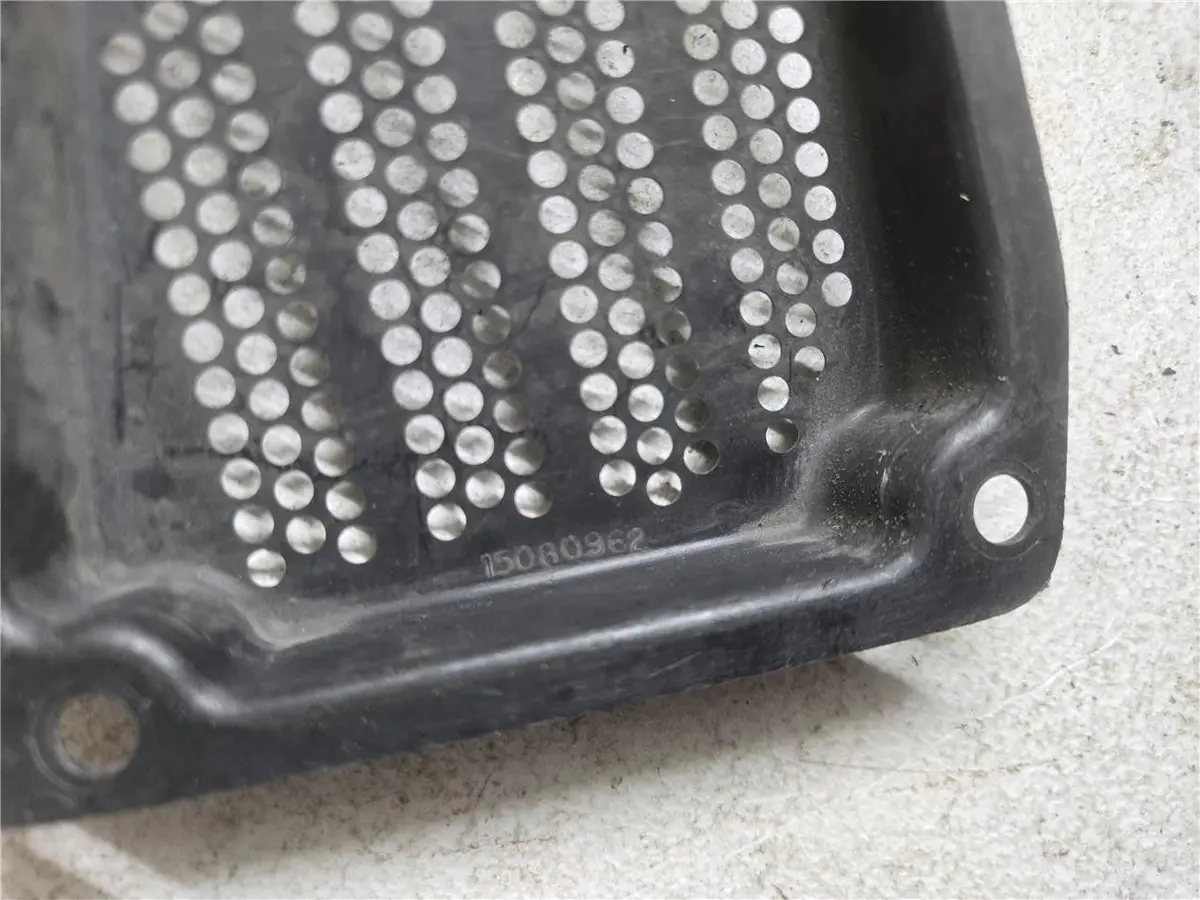 2003 - 2009 Hummer H2 Hood Bonnet Right Fender Air Vent Grille 15080962 Oem 2