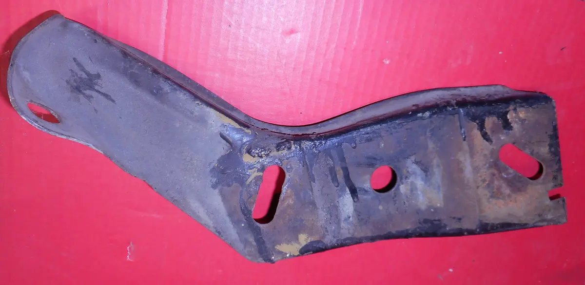 Front Bumper Bracket, Inner Right, Used, 70 Chevelle, 70-72 Monte Carlo 1