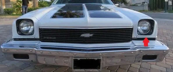 Headlight Panel Lower Molding, Left, Used, 73 Chevelle 1
