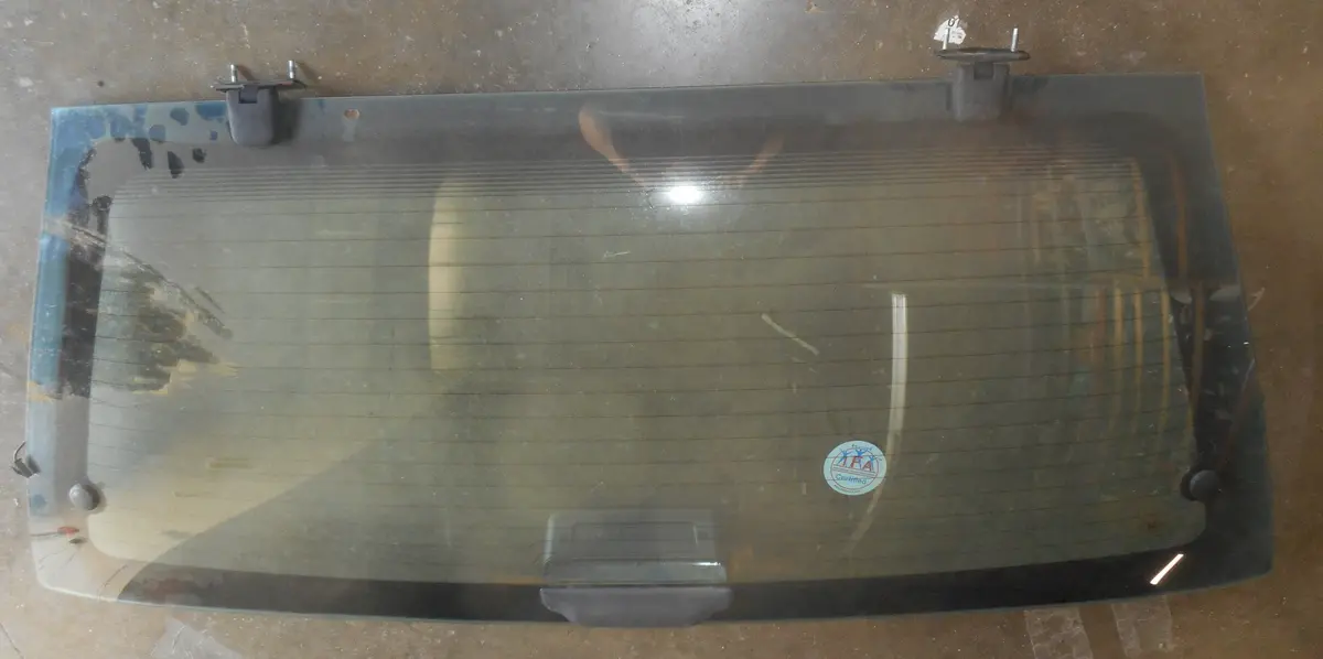 Tailgate Glass, Wagon, Upper, Used, 91-96 B-Body 1