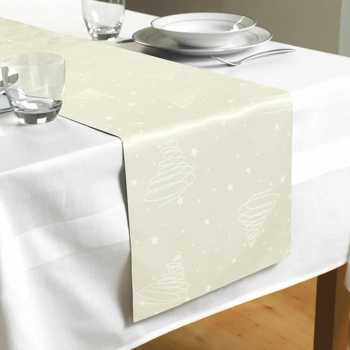 Christmas Xmas Tree Jacquard Festive Table Runner Decoration 1
