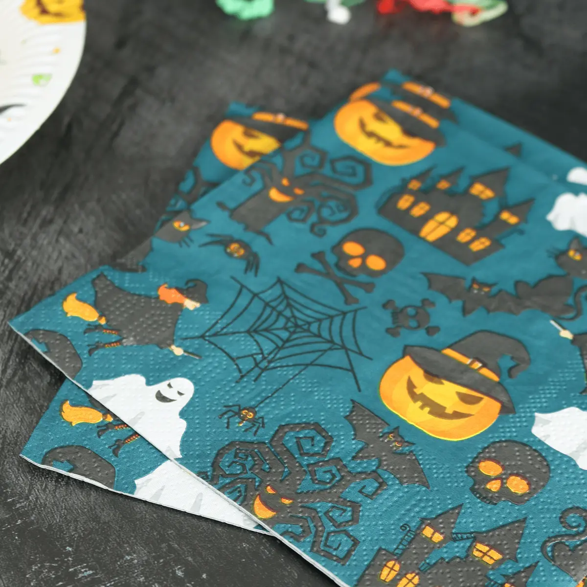 Pack Of 20 Haunted House Pumpkin Ghost Halloween Table Napkins 1