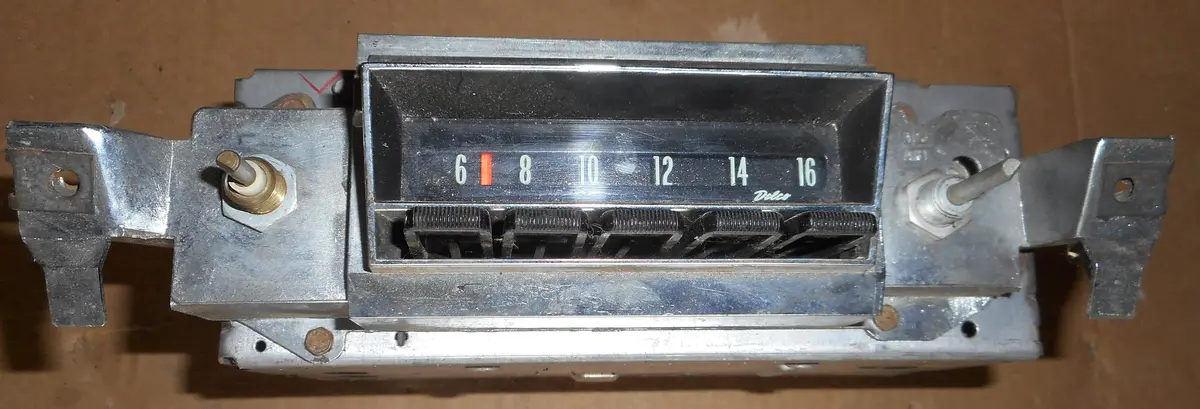 Radio, Am, Used, Original, 68 Camaro 1