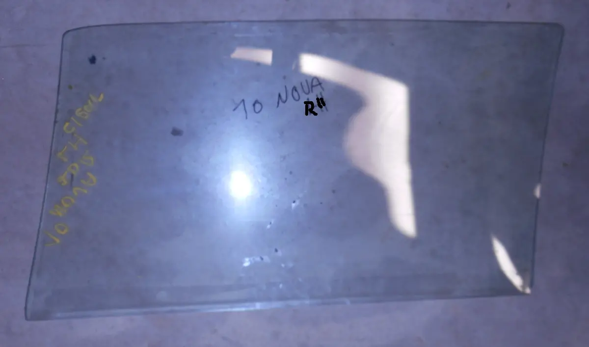 Door Glass ,Right Clear,Used 68-72 Nova, 2 Dr 1