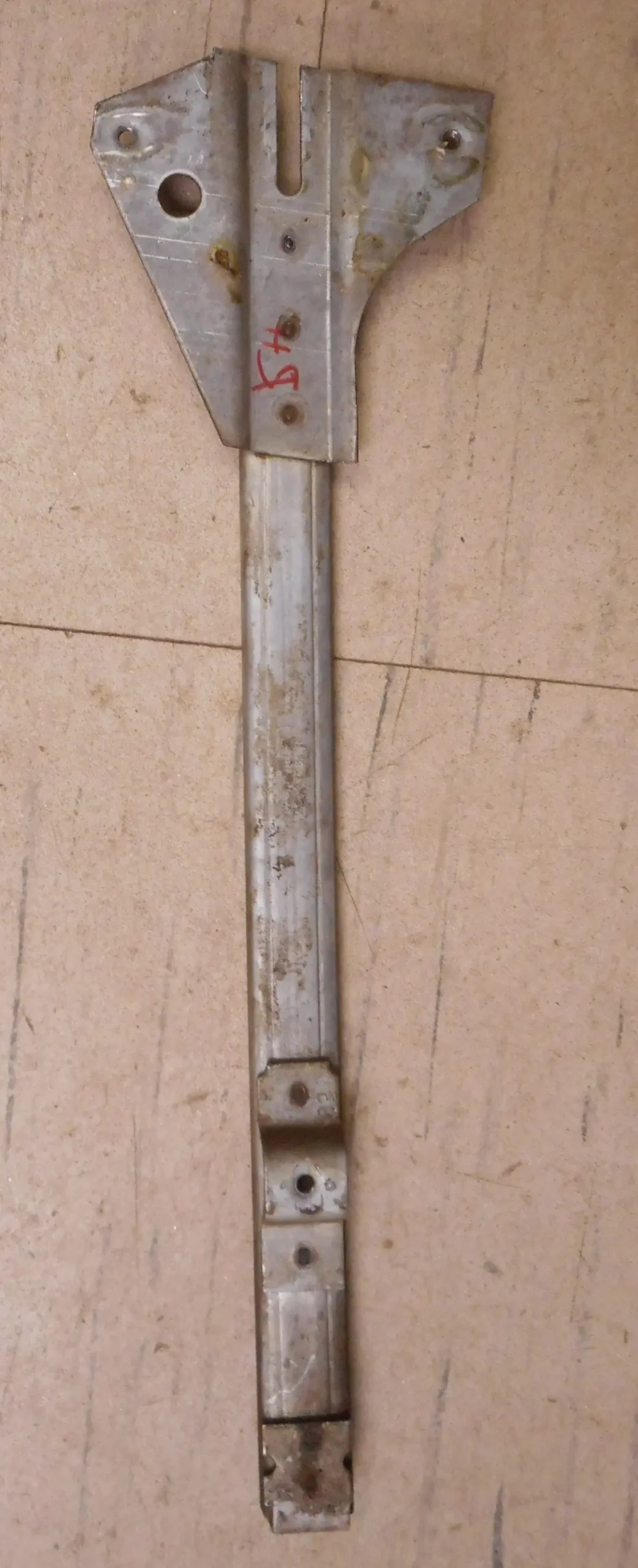Door Glass Track, Rear Vertical Left Used 69 A-Body 1