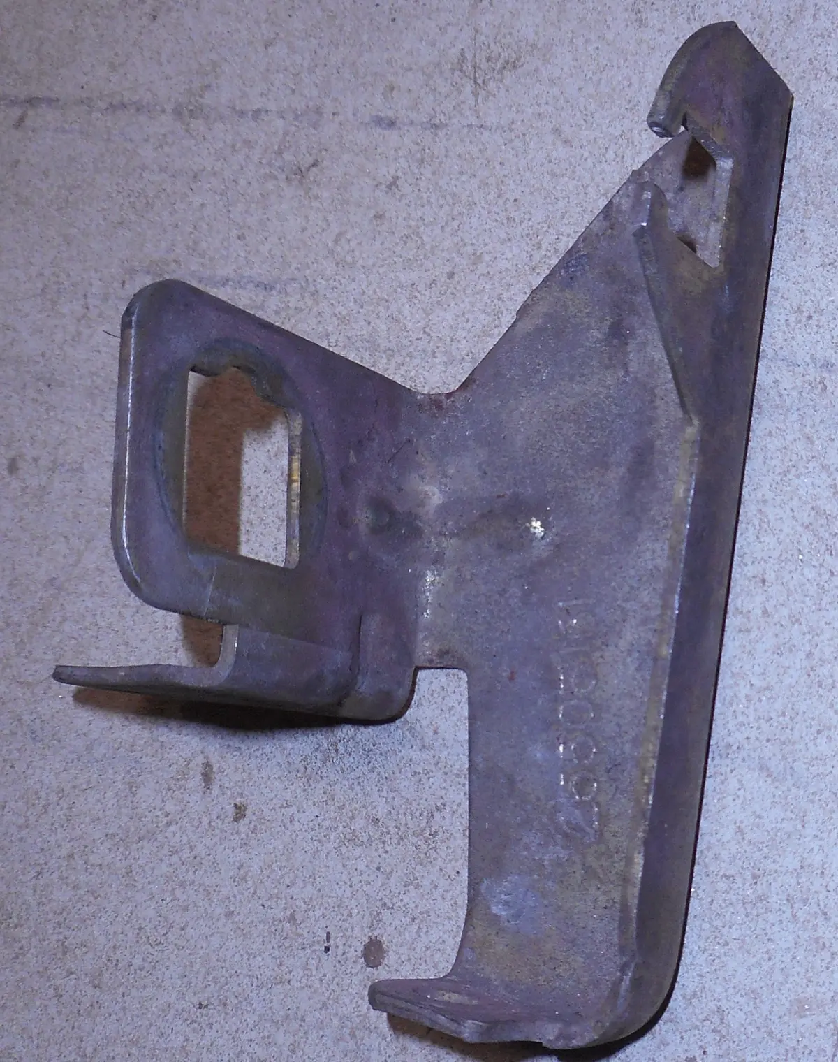 Throttle Cable Bracket ,W/3.8 Used,82-87 G-Body 1