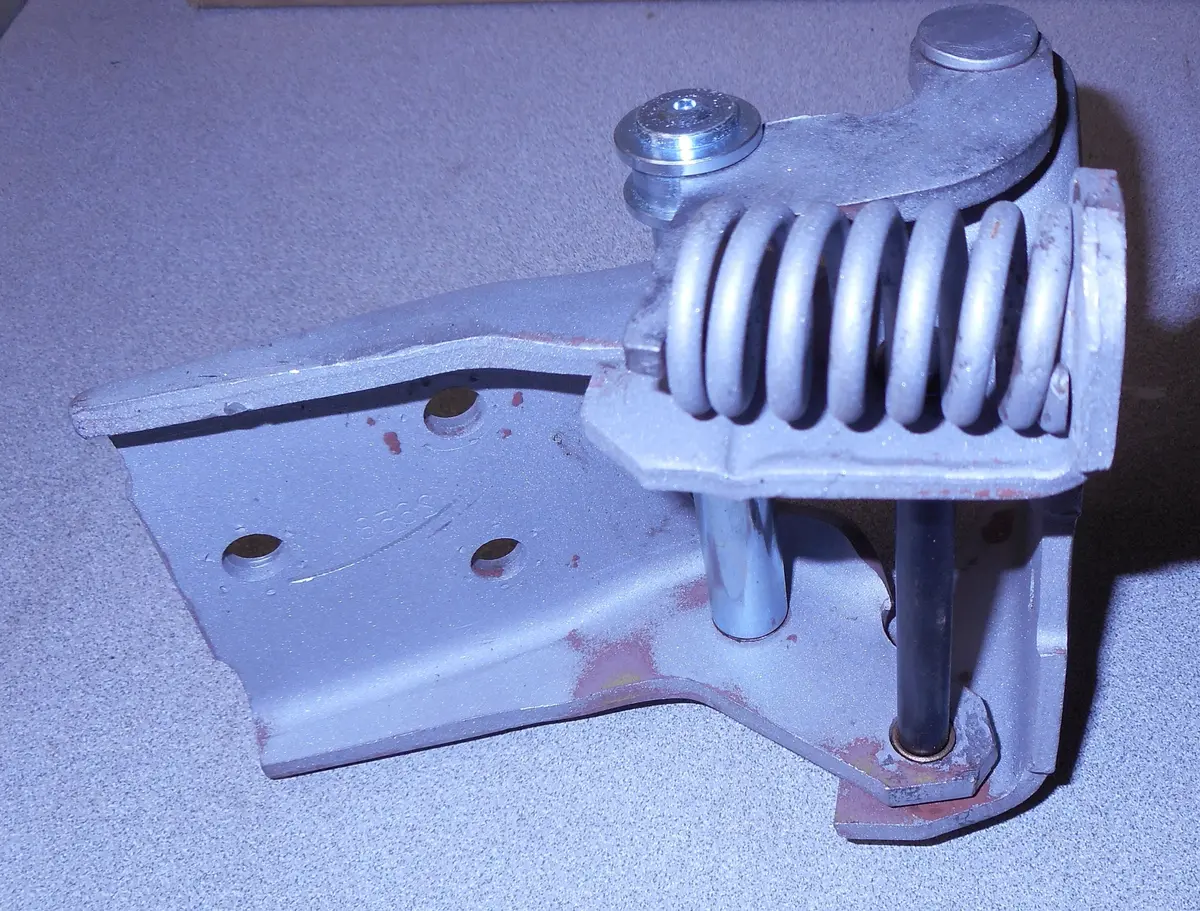 Door Hinge ,Lower Left Rebuilt, 68-72 A-Body 1