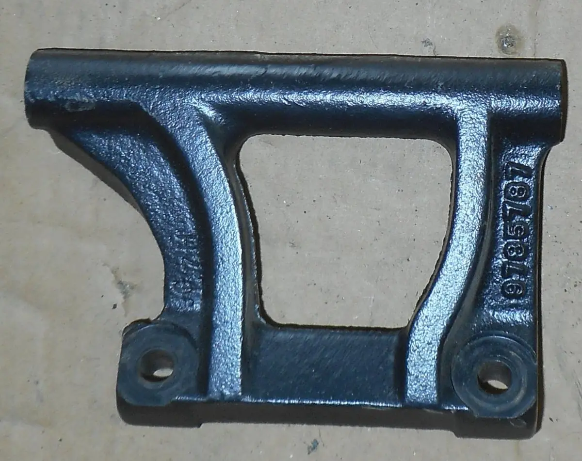 Ac Bracket, Under Compressor, Cast Iron, 69 70 Pontiac 1