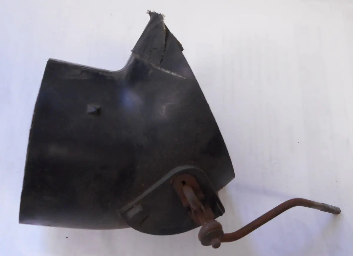 Air Shut Off Duct Elbow ,Left Used 68 Camaro Fb 1