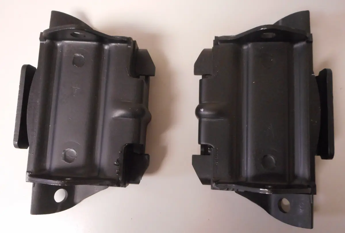 Engine Rubber Mount ,Ohc6, Pair New 66-69 Tempest Lemans 1