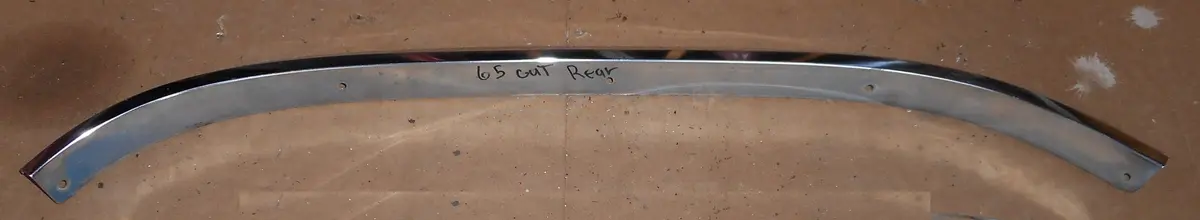 Rear Wheel Opening Molding, Right, Used 65 442 Supreme 1