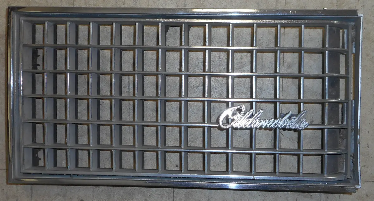 Front Grille, Left Side,Used 76 Regency 98 1