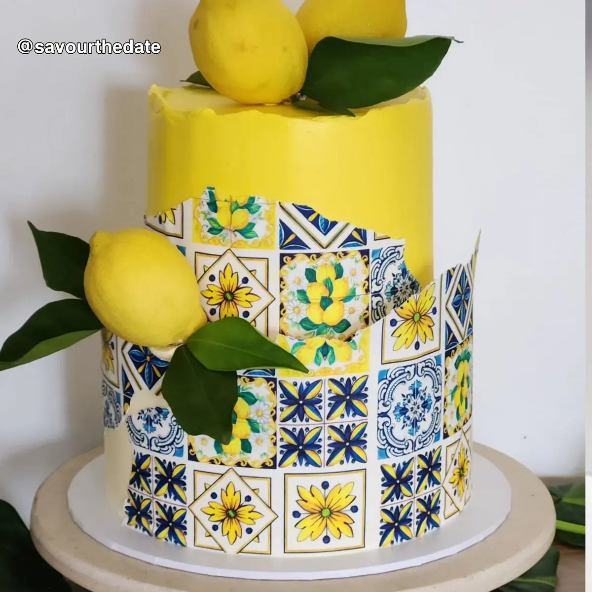 Amalfi Tiles Italian Edible Icing Cake Wrap 1