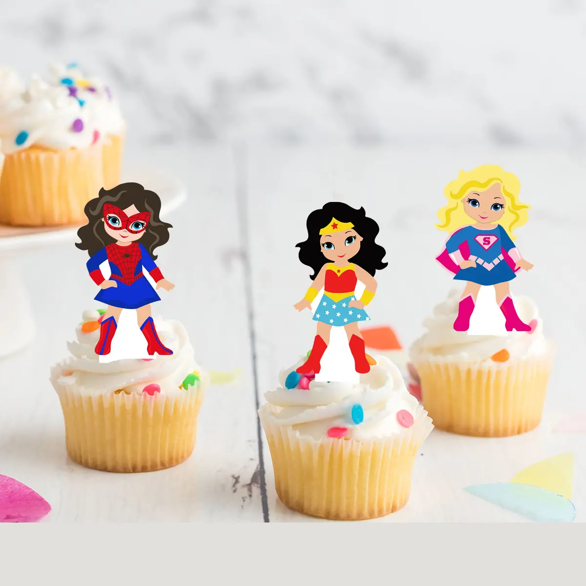 Superhero Girls Wonderwoman Pre-Cut Edible Stand-Up Wafer Card Cupcake Toppers 1
