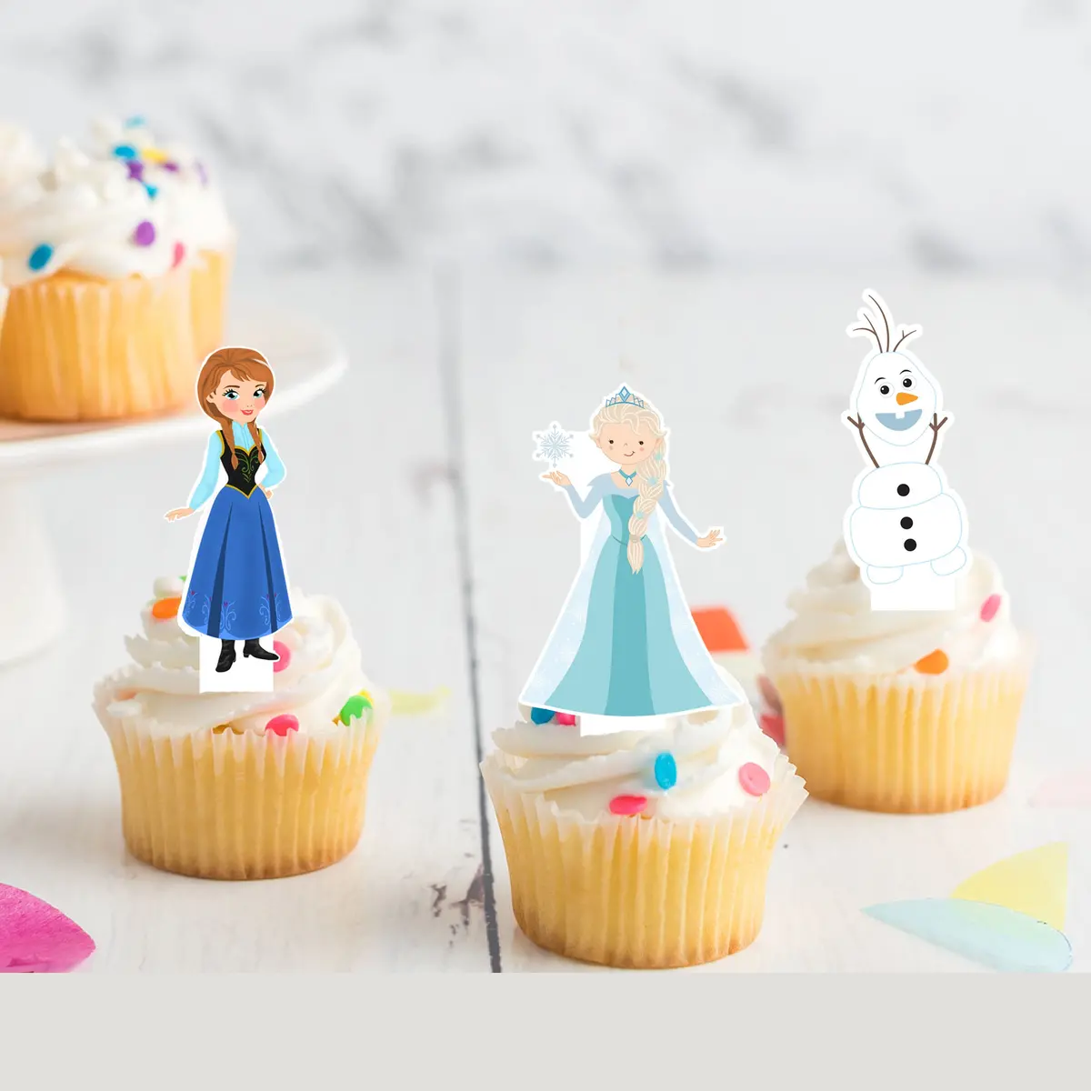 Frozen Inspired Pre-Cut Edible Stand-Up Wafer Card Toppers 1