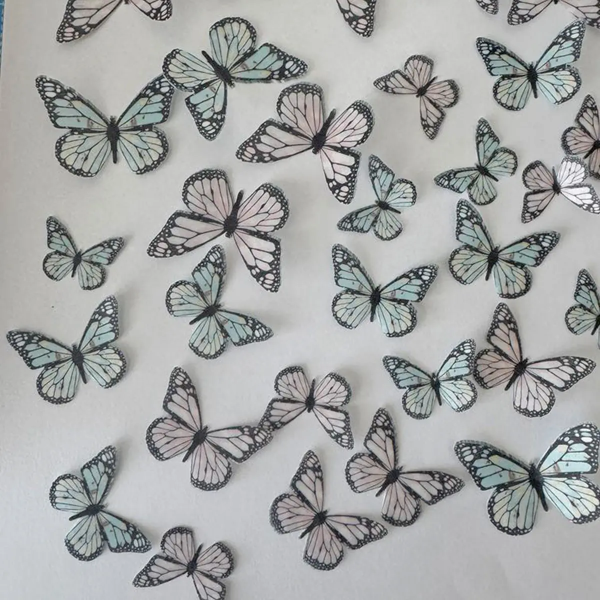Pink & Green Pre-Cut Edible Wafer Butterflies 1
