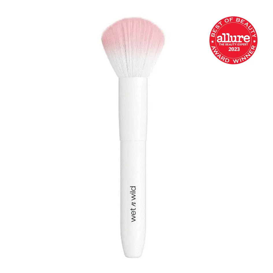 Essential Brushes Brocha Para Polvo - Wet N Wild 1