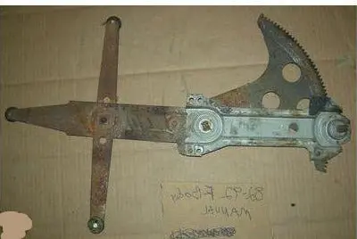 Door Glass Regulator ,Right Manual 82-92 F-Body 1