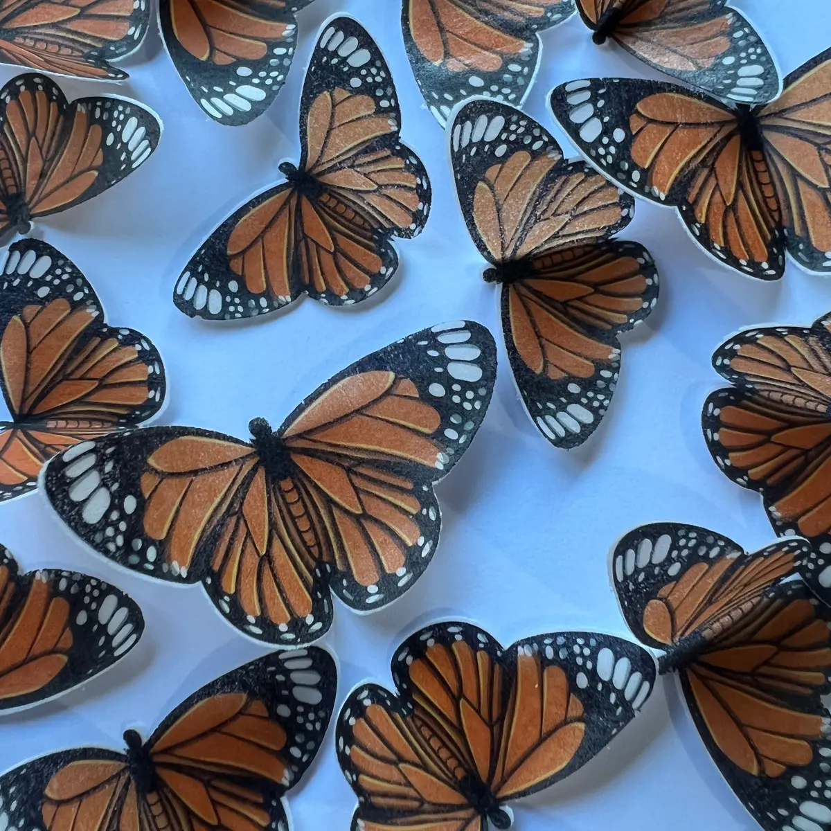 Orange Monarch Pre-Cut Edible Wafer Butterflies 1