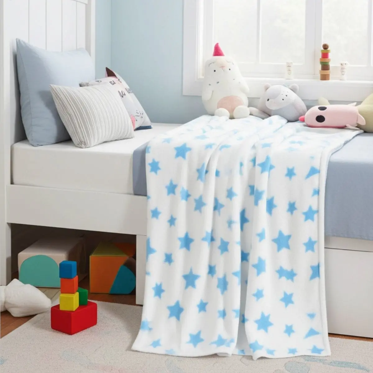 White With Stars Microfleece Blanket Home Sofa Bed Throw 1