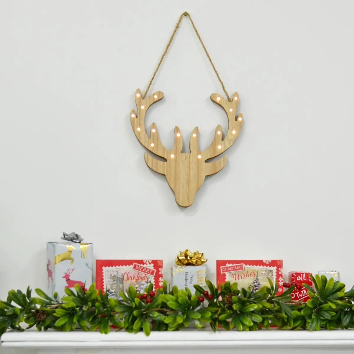 Reindeer Wooden Light Up Christmas Decoration Led Battery 1