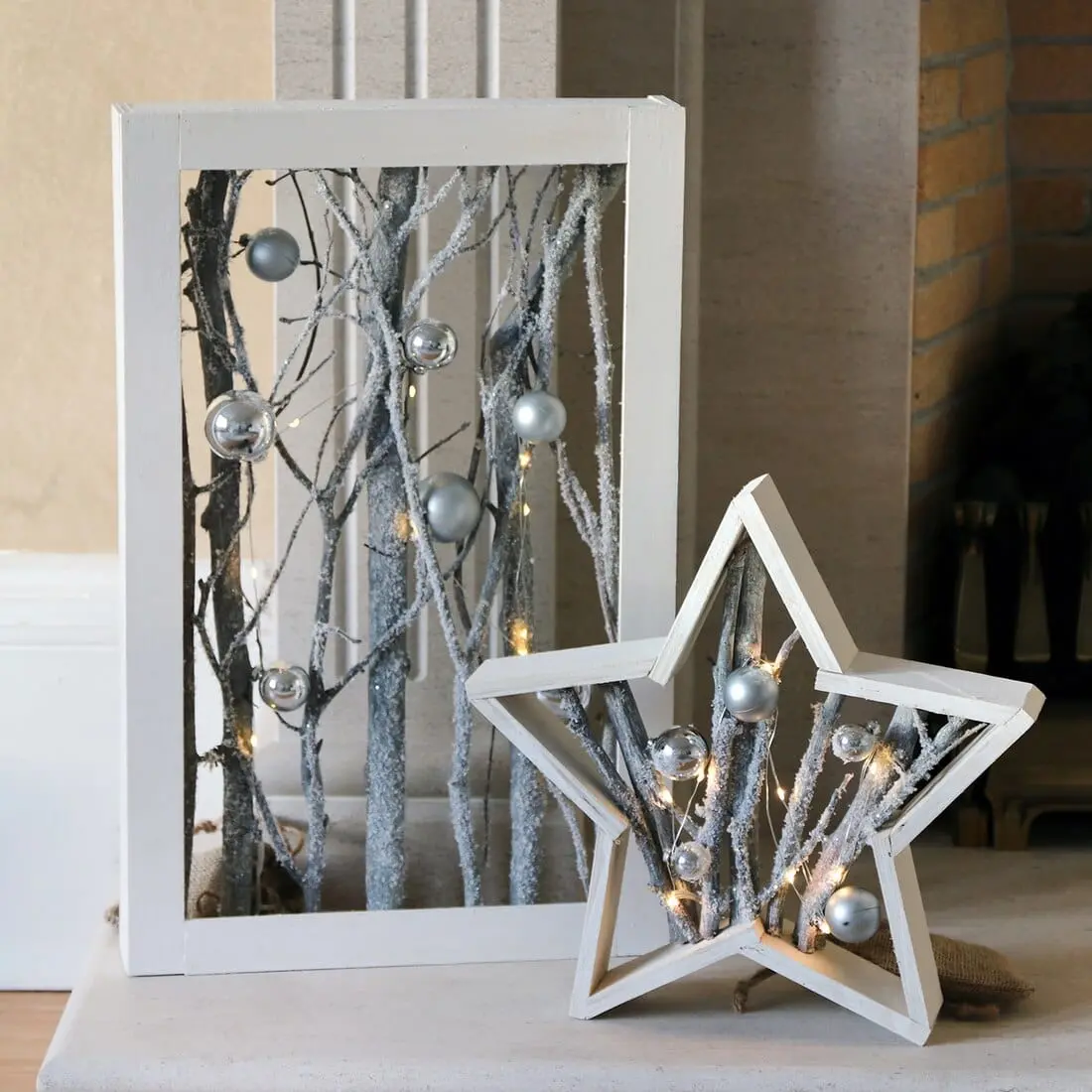 Pre-Lit Wooden Rectangle/Star Frame Christmas Decoration 1