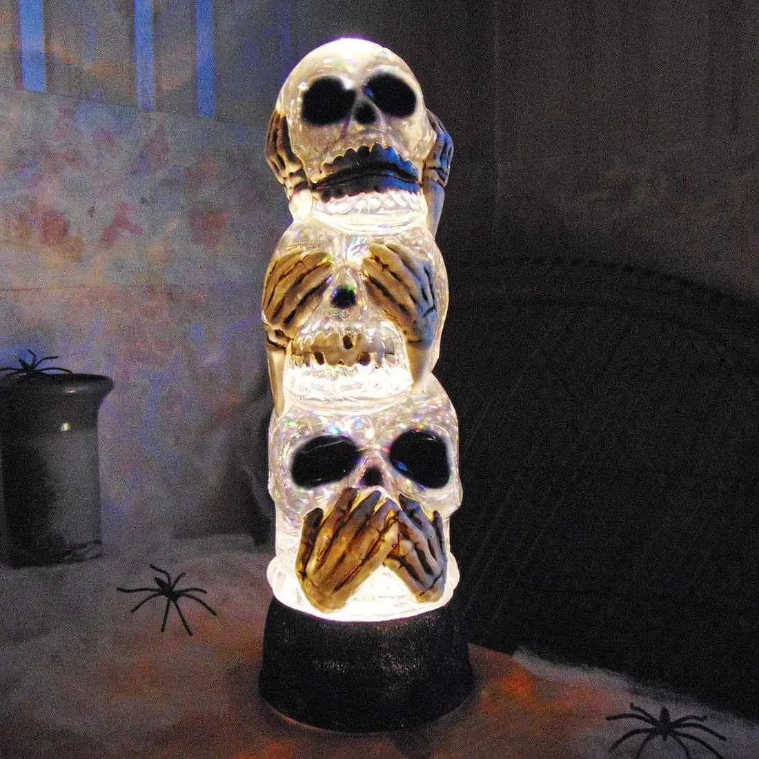 Light Up Glitter Water Halloween Decoration - Skull Stack 1