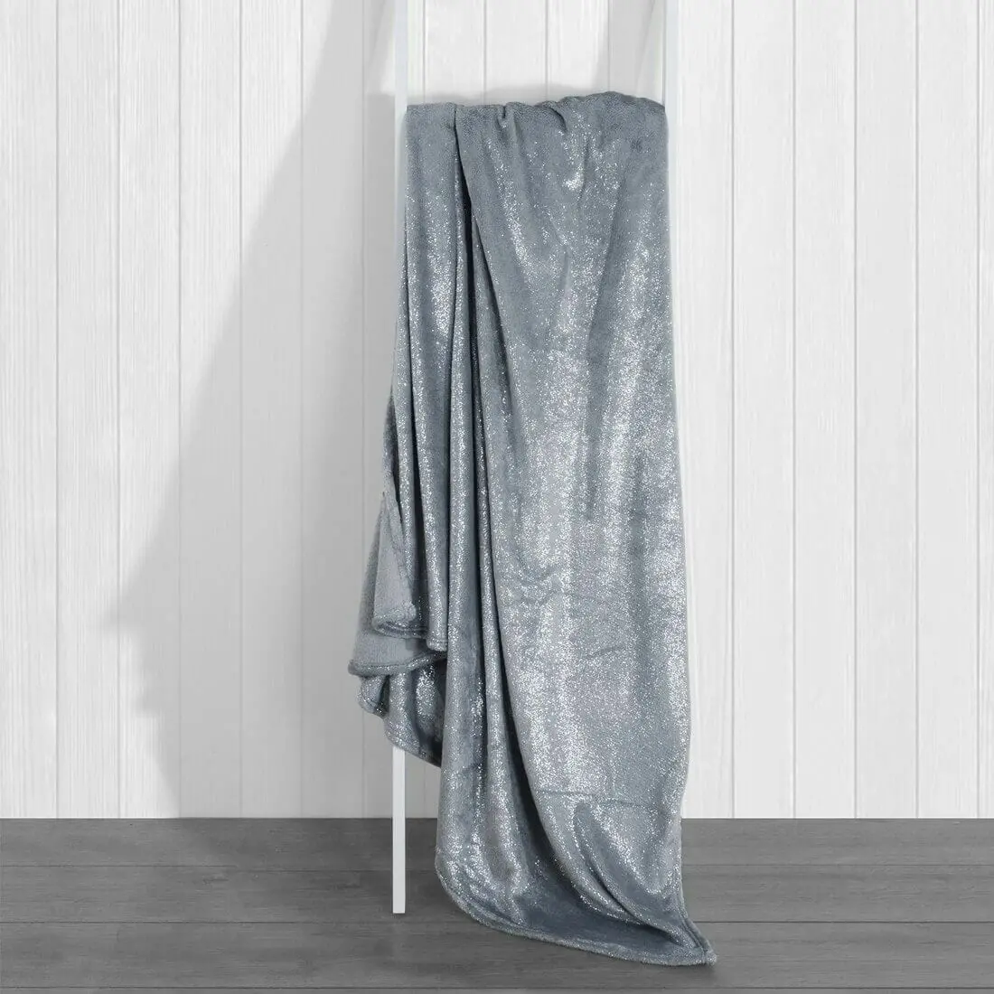 Silver Foil Sparkle Blanket Throw With Cosy Fleece Reverse 3