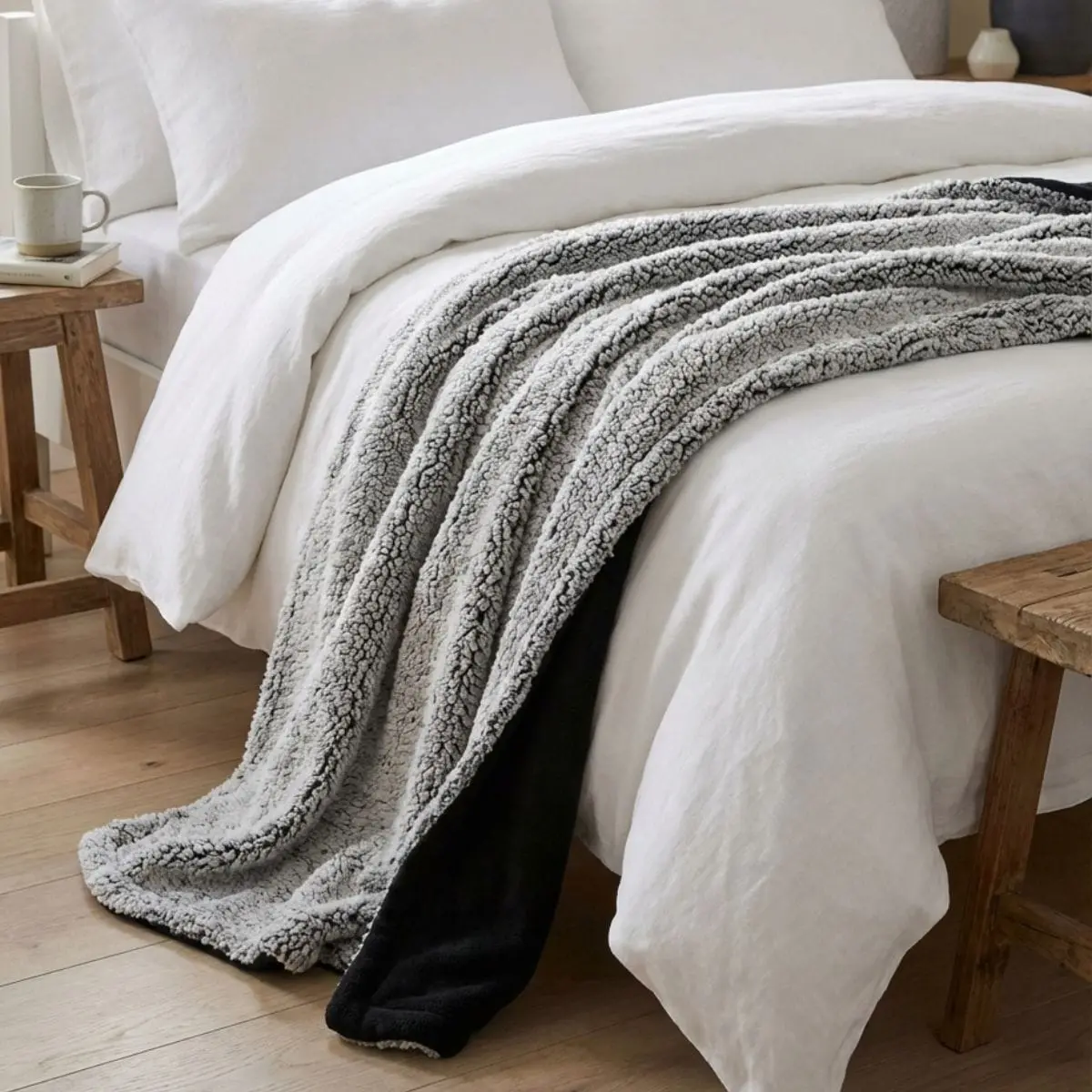 Hodge & Hodge Sherpa Fleece Blanket Throw Grey Reversible 1