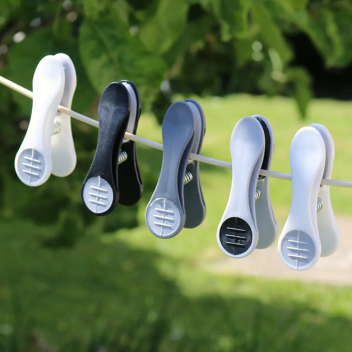 Pack Of 50 Soft Grip Clothes Pegs Laundry Clips Grey White 1