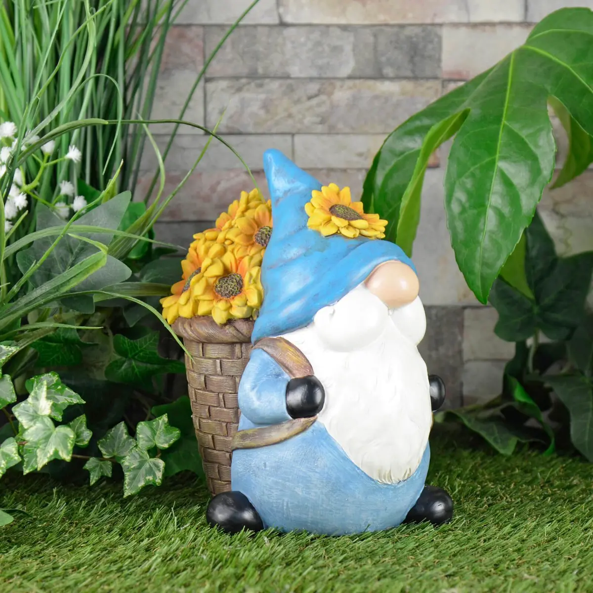 Garden Gnome Standing Ornament Resin Outdoor Decoration 1