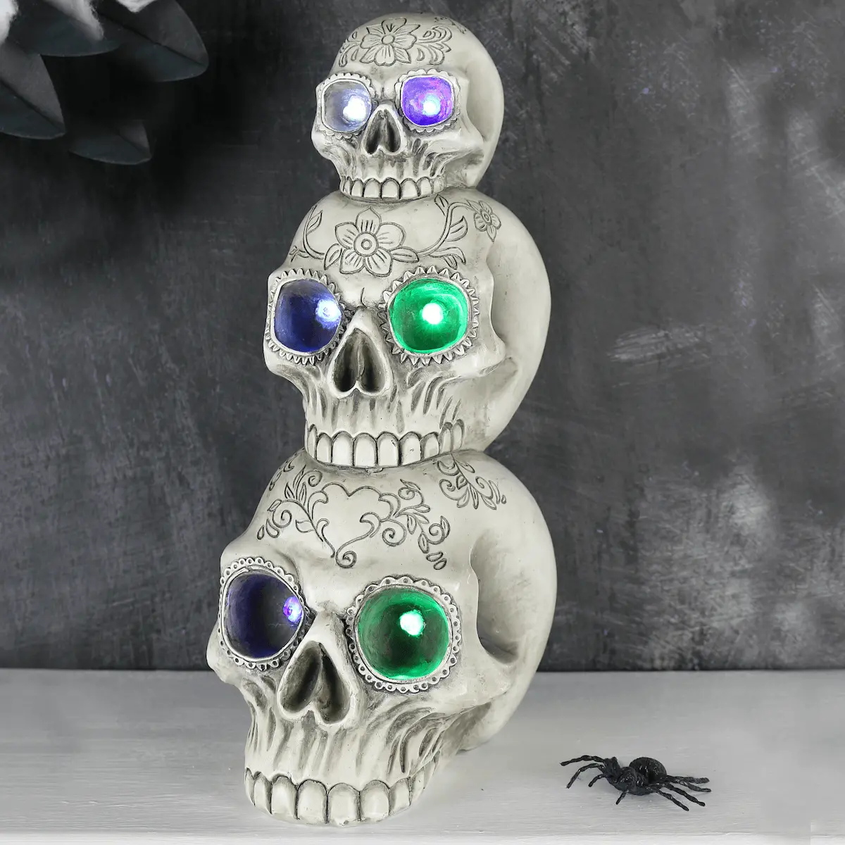 Light Up Skull Stack Colour Change Led Halloween Decoration 30Cm 1