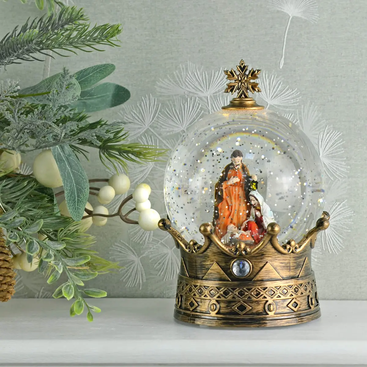 Christmas Nativity Scene Glitter Spinner Snow Globe Crown Decoration 1