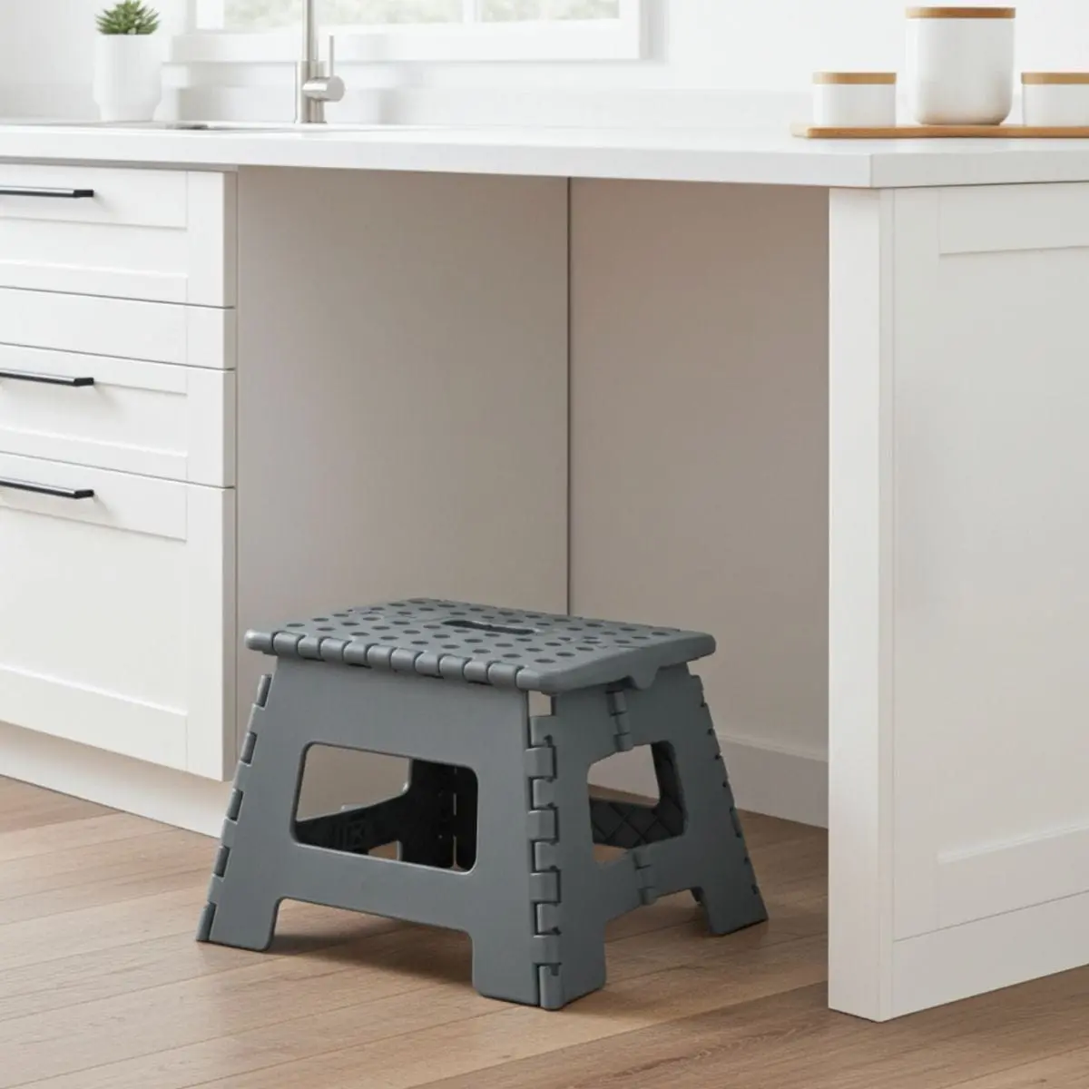 22Cm Folding Step Stool Grey Platform Portable Carry Handle Plastic 1