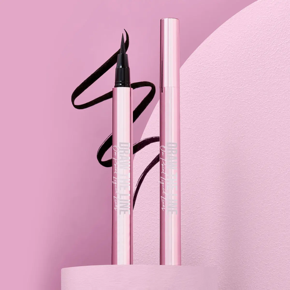 Delineador Líquido Overachiever On Point - Beauty Creations 1