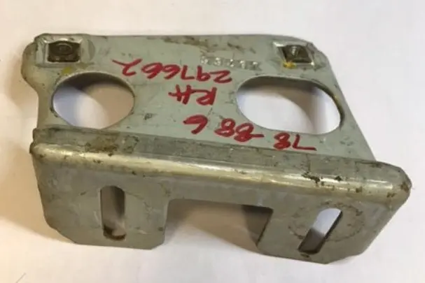 Door Glass Vertical Track Support Bracket, Right 78-88 G-Body 1