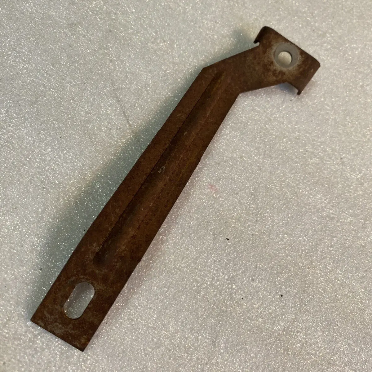 Heater Control Bracket, 70-2 Ch Mc El, Used Support 1