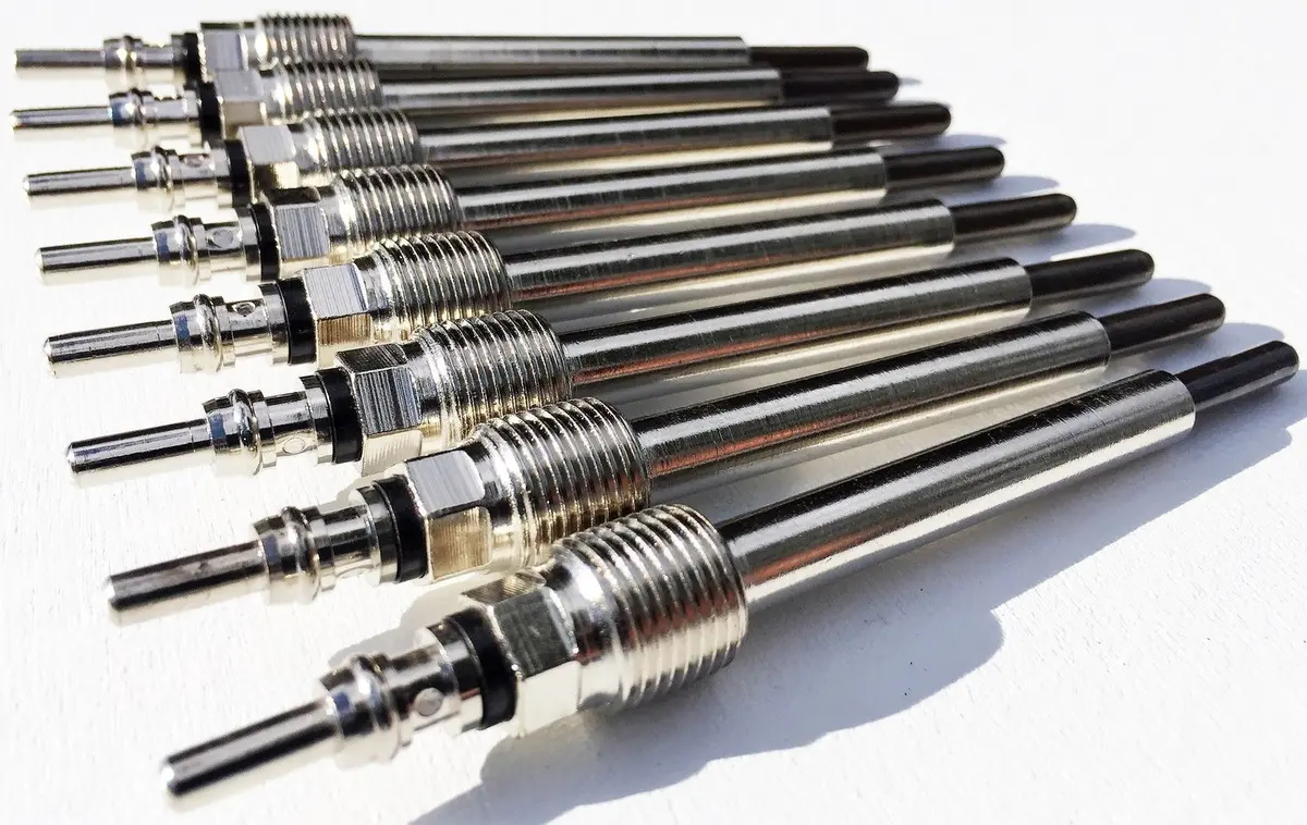 8 Glow Plugs 2008-2010 Ford 6.4L V8 Powerstroke F250 F350 F450 F550 F-250 F-350 1