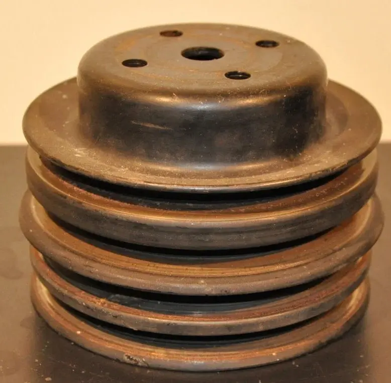 Fan Pulley ,4 Groove Ac Used 82-85 Chevy Motors 1
