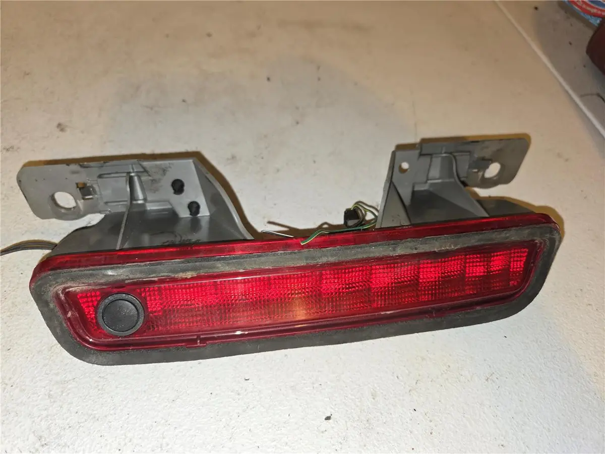 2011 - 2014 Dodge Charger 3Rd High Mounted Brake Light Lamp 57010604Ah Oem 1