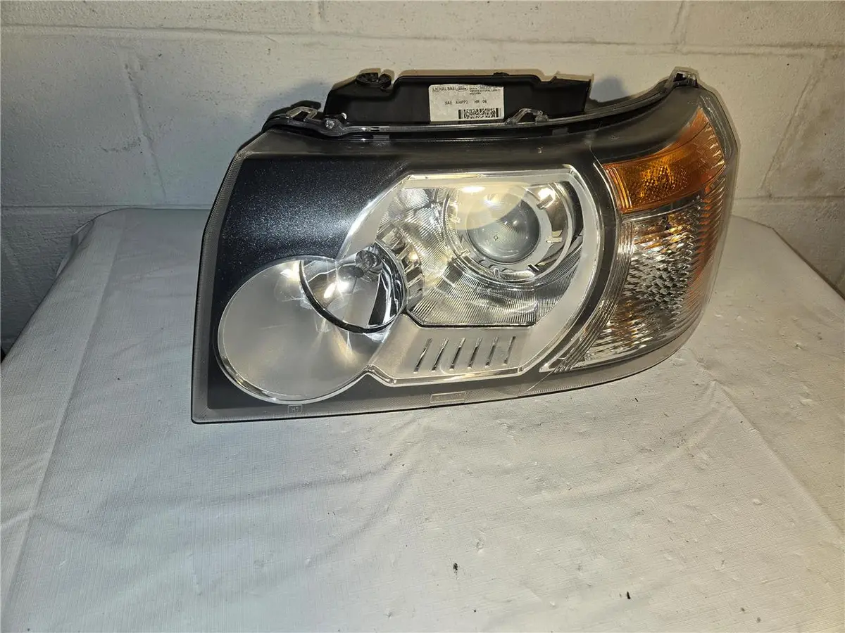 2009 - 2012 Land/Range Rover Lr2 Left Headlight Halogen 6H52-13W030-Je Oem 1