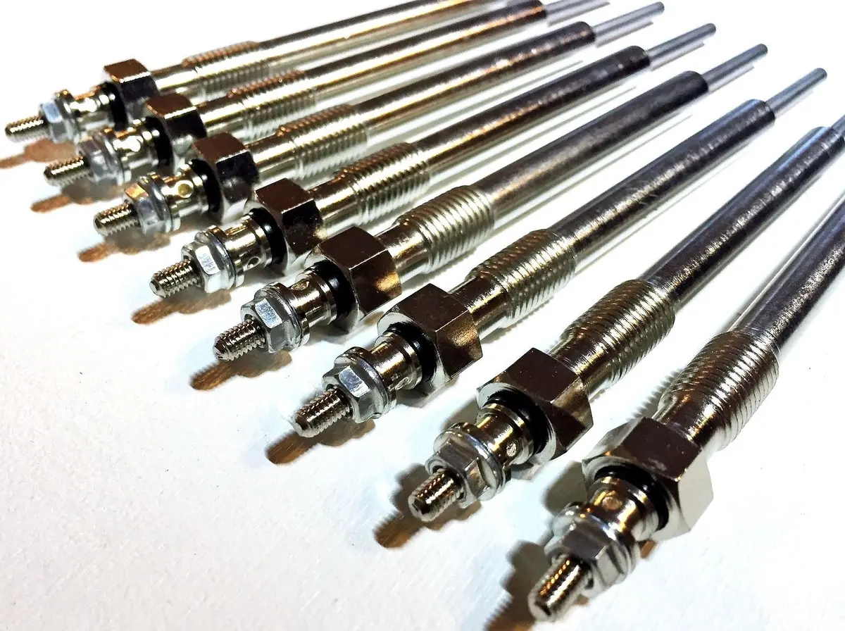 2001-2004 Chevrolet Gm Gmc 6.6L Glow Plug Set Duramax Sierra Silverado 2500 3500 1