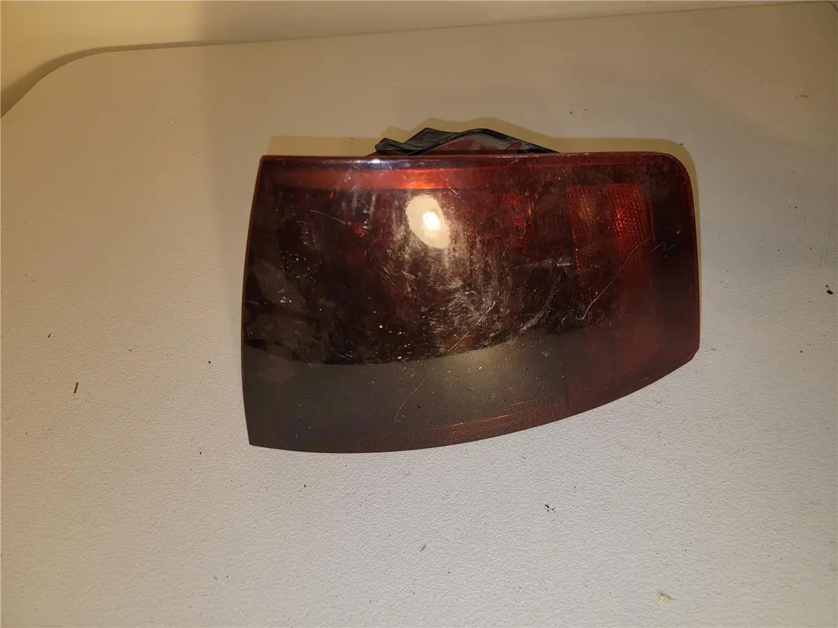 2004 - 2008 Audi A8 Right Tail Light 4E0945096d Oem 1