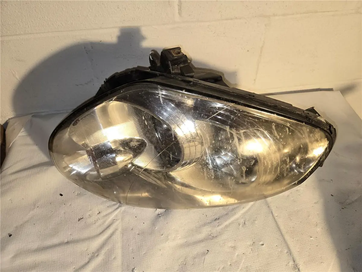 2003 - 2004 Infiniti G35 Sedan Left Headlight 26060Ac025 Oem 1